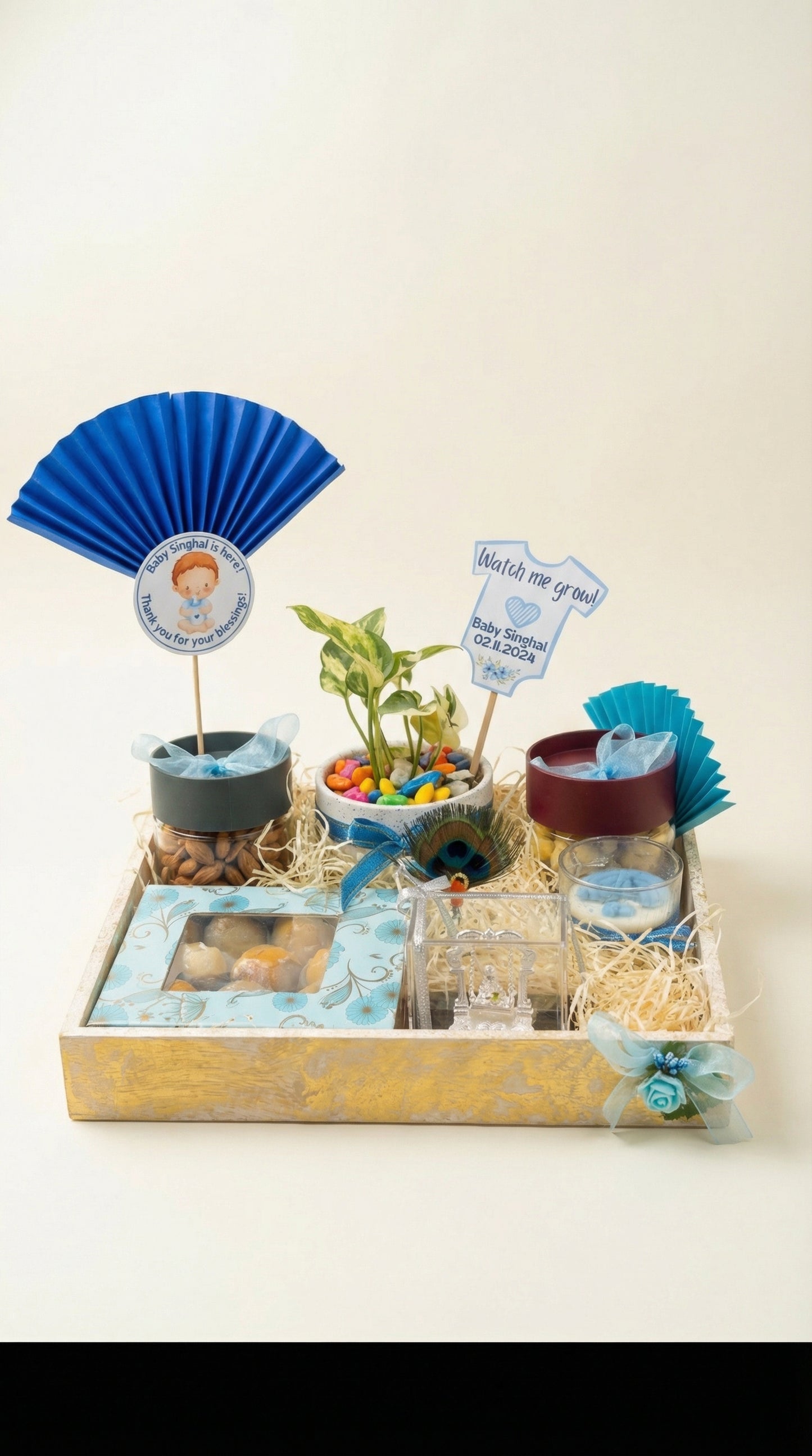 Baby announcement hamper 2