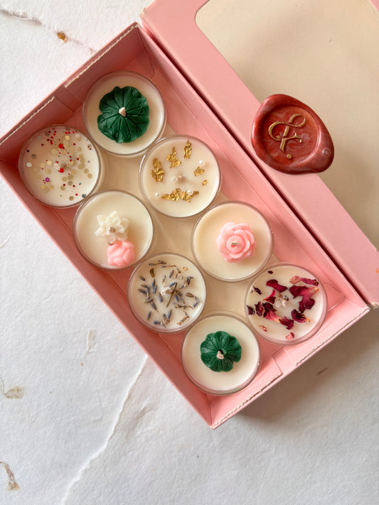Festive Tea Light Set – Set of 8